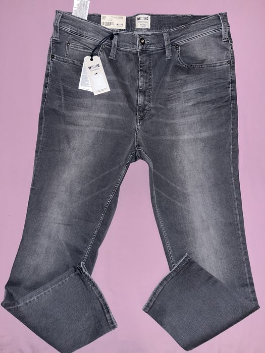 Wyprzedaż spodnie męskie Mustang.