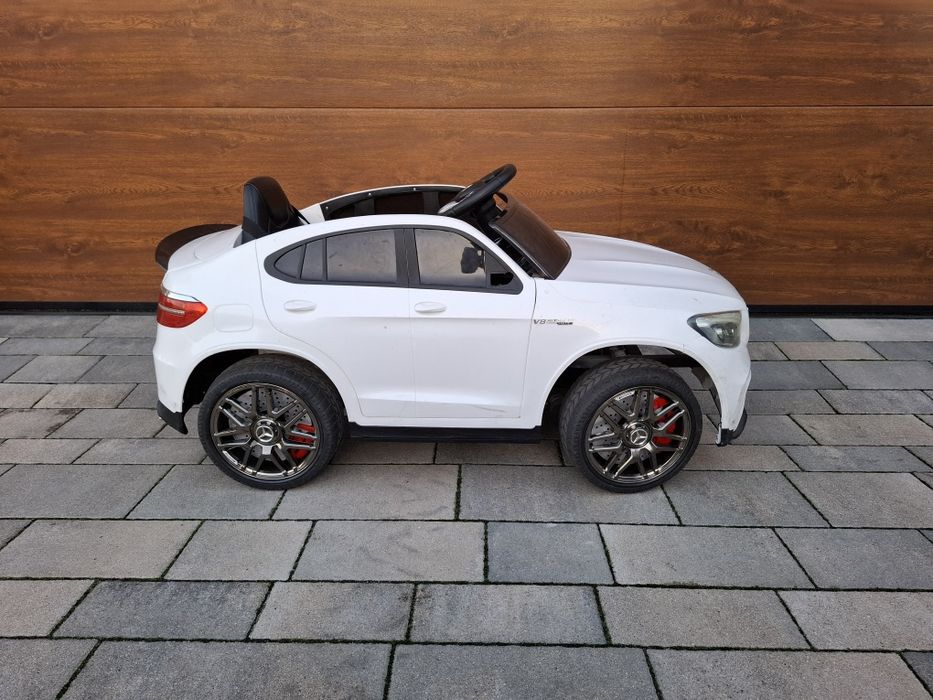 Samochod na akumulator mercedes