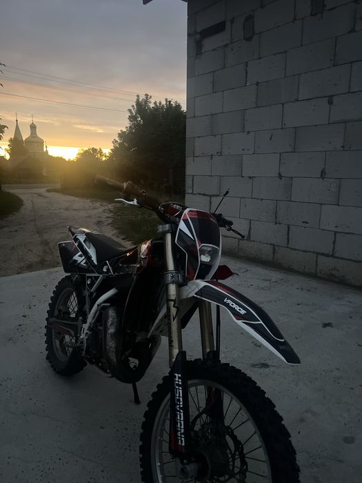Husqvarna sm125r 2T