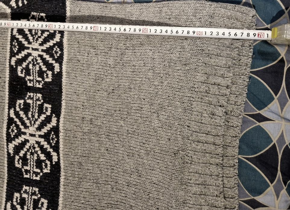 Camisola malha em lá nova xl
Xxl n 52-56
Pvp 39 eur
Para desocupar