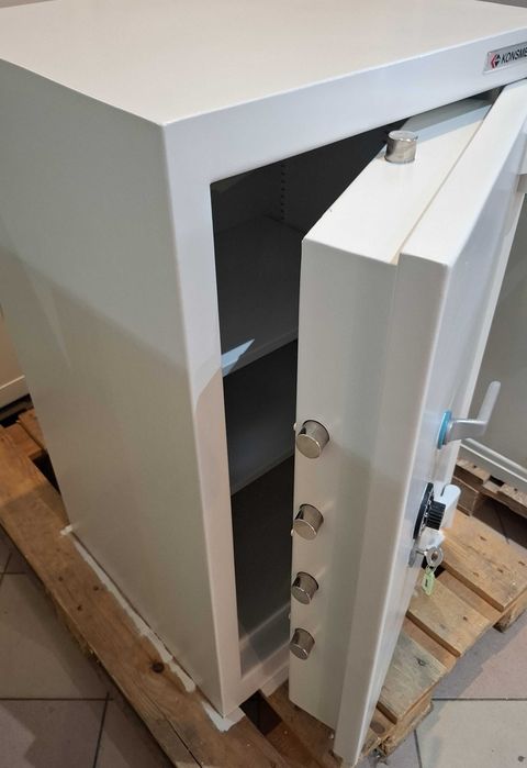 Sejf kasa pancerna Konsmetal KP 100, VI klasa, 650 kg.