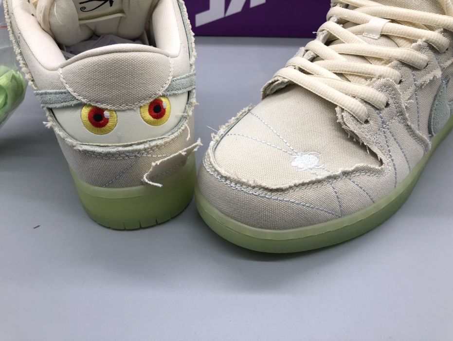 Nike SB Dunk Low Mummy