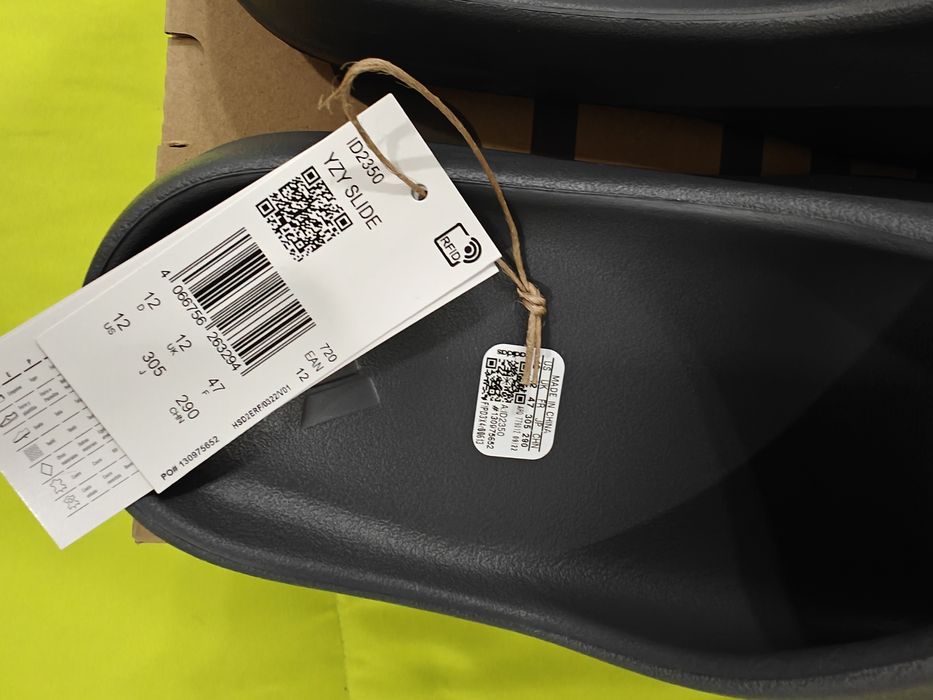 Yeezy slide slate grey