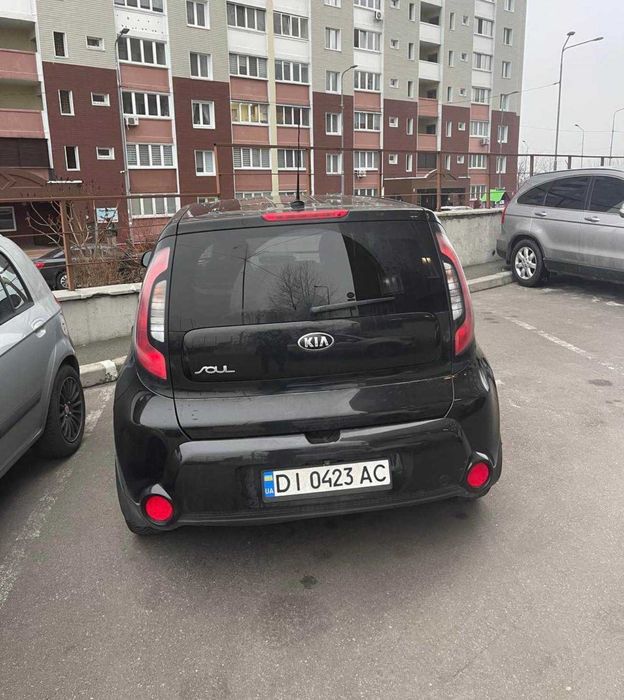 Продам KIA SOUL бензин