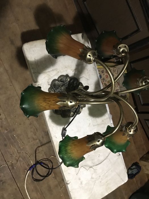 Лампа -тюльпан.Настольная. Старинная.