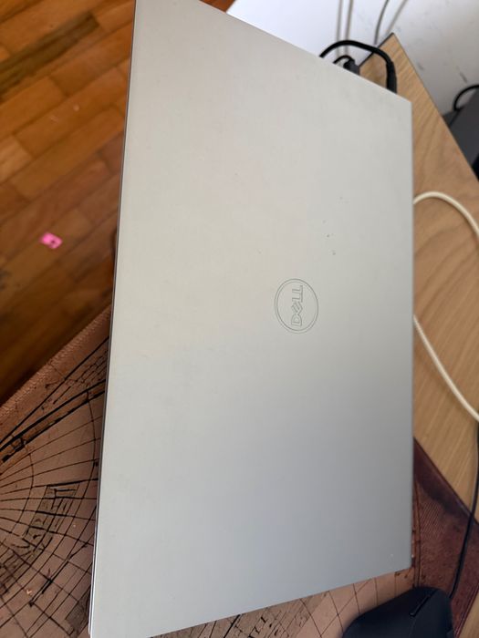 Notebook Dell (comprado no Brasil) 15 3530
