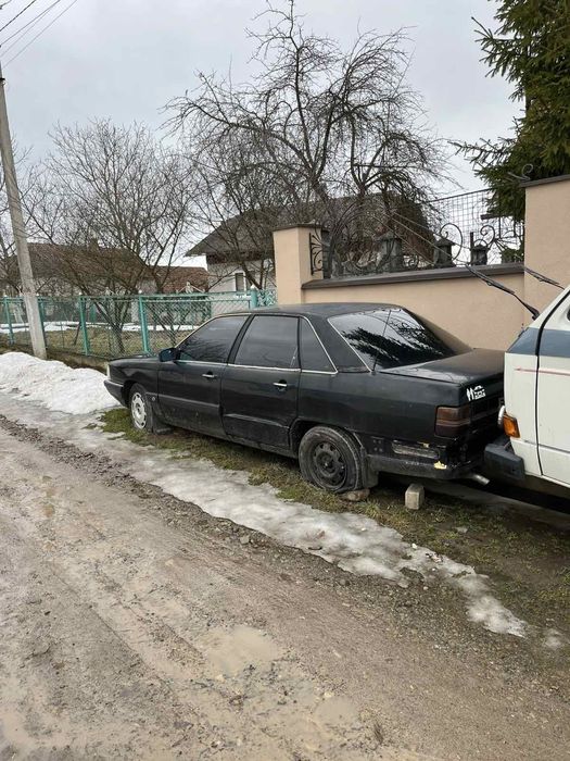 По техпаспорту  Audi 100  двигун 1.8 жива.