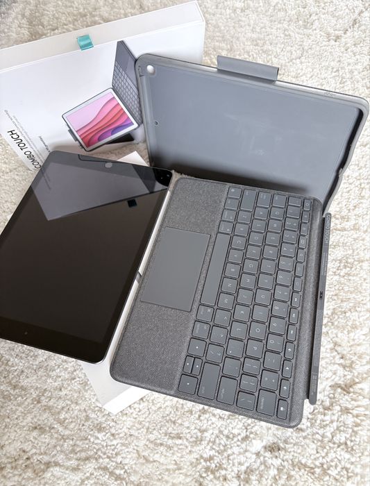 Ipad apple 8 gen 32 gb + etui klawiatura logitech combo touch