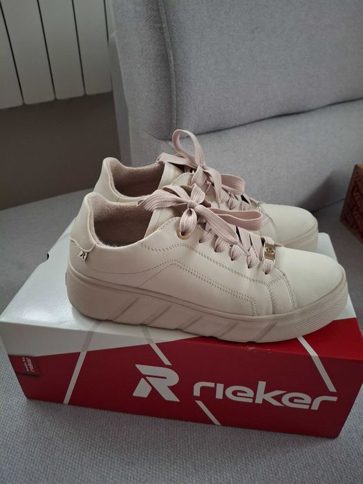 Nowe skórzane snakersy Rieker rozm. 38.