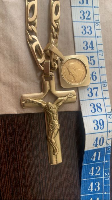 Colar e pulseira para somente venda.