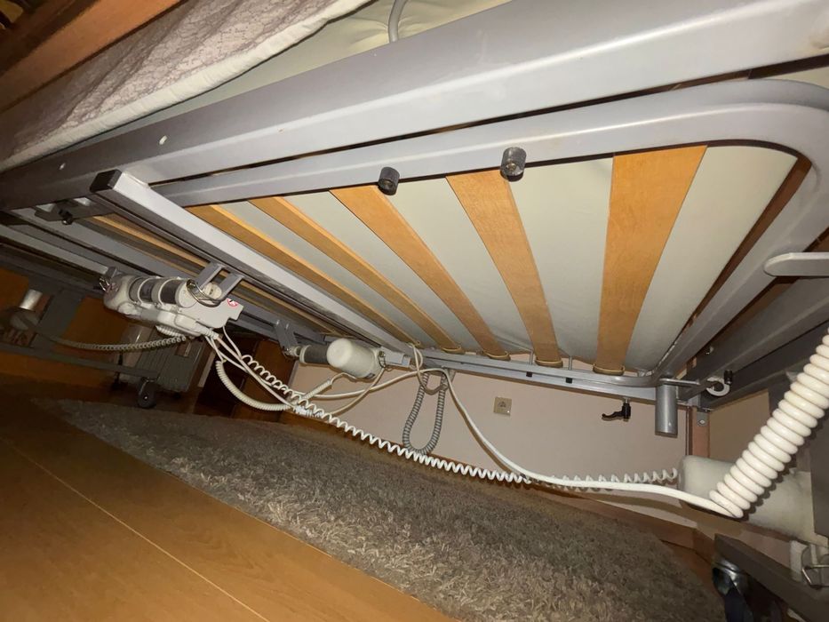 Cama articulada eletrica com colchão anti-escaras