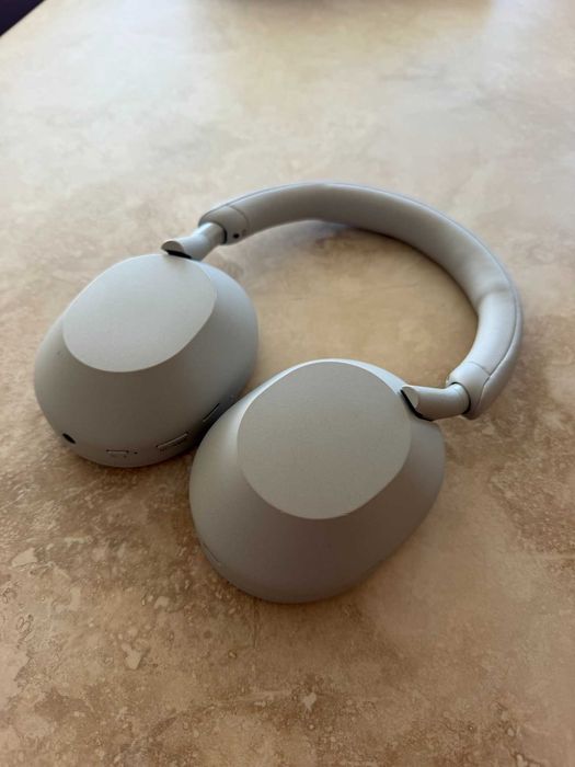 Sony WH-1000XM5 Noise Cancelling (Silver)