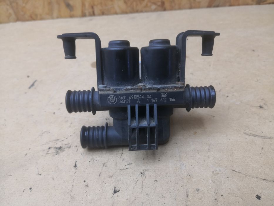 Elektrozawór nagrzewnicy wody BMW X5 X6 e53 e70 e71