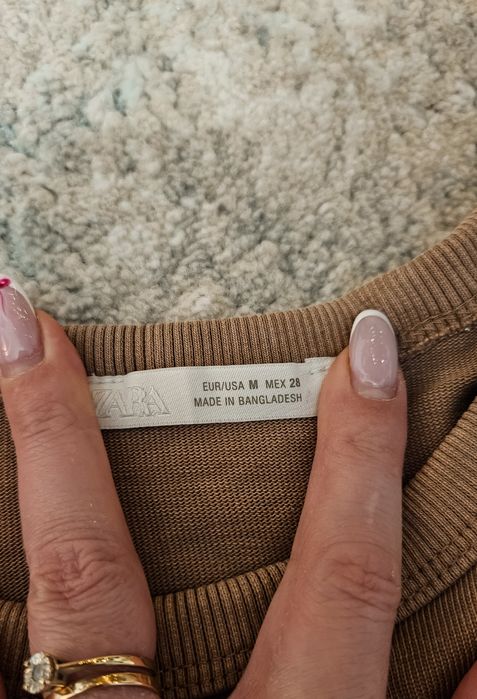 Brązowy komplet t-shirt i spódniczka Zara, r. 38