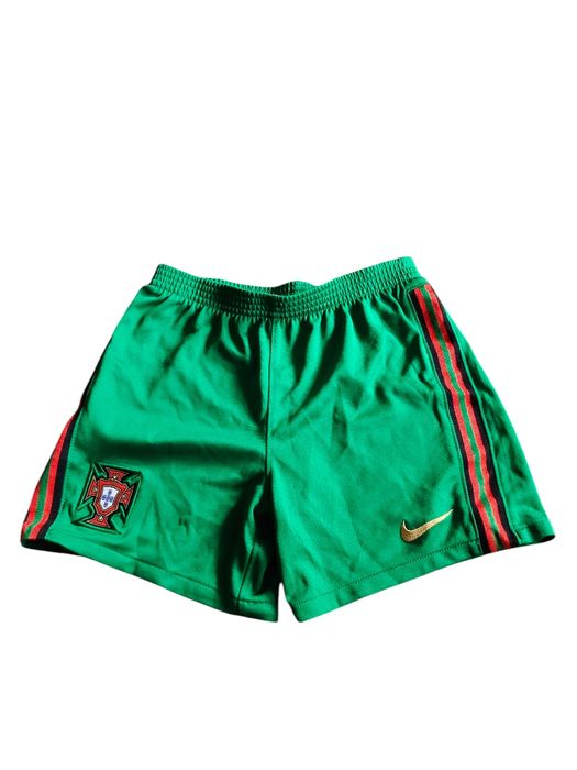 **Nike** Spodenki dziecięce r.128