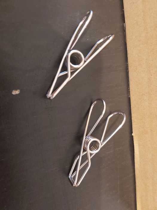 Molas de metal novas