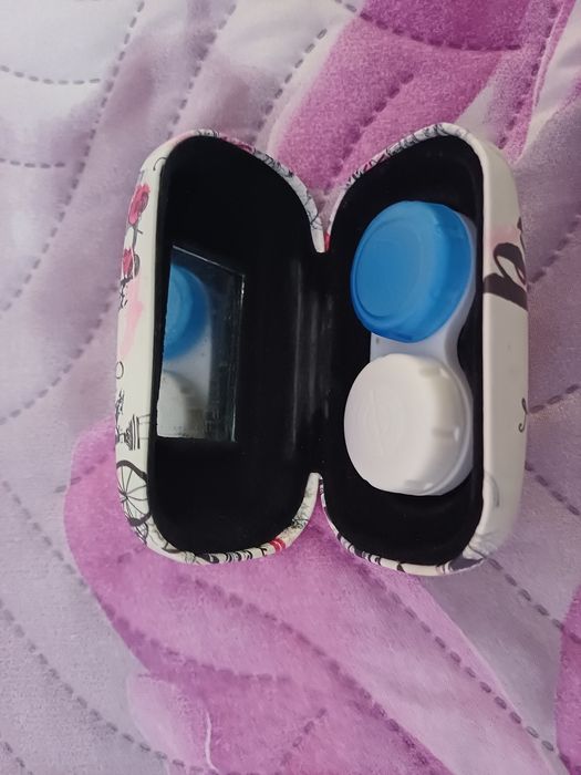 Caixa lentes contacto
