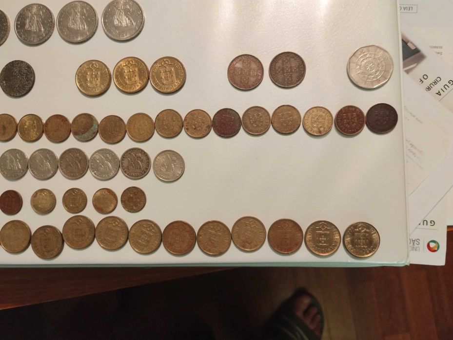 Lote 77 Moedas Antigas Portugal Colecção
