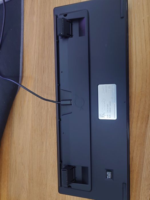 Teclado Mecânico Ducky One DKON1687 (Blue Switch) Layout PT-pt