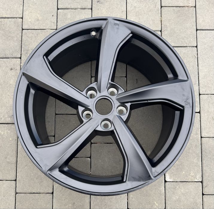 Tesla Model Y Juniper диск R19