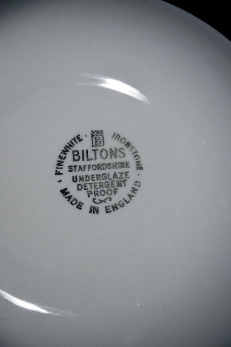 Pratos Ironstone Ingleses