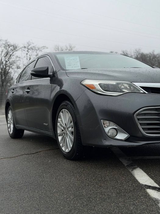 Продам Toyota Avalon