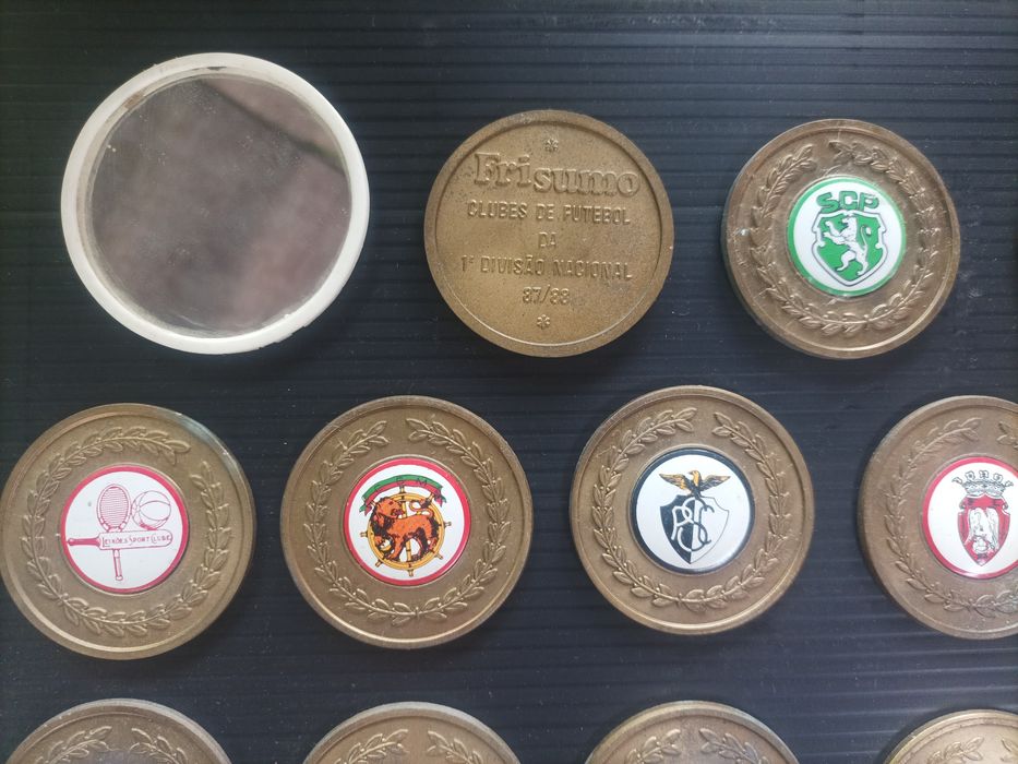 21 Medalhas clubes 1ª divisão nacional 1987/88