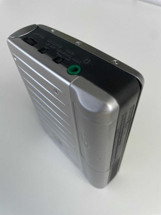 Sony Walkman EX368 em caixa com todos os acessorios originais