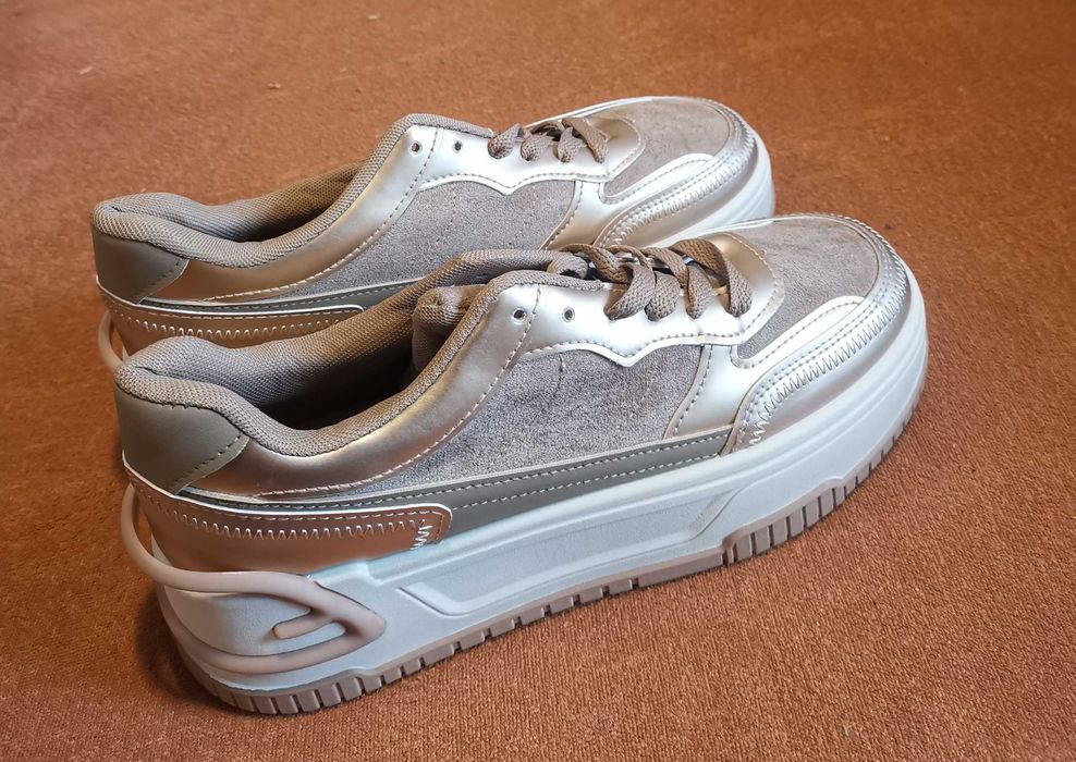 Damskie sneakersy na grubej platformie rozm 40