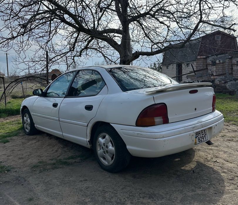 Автомобиль Dodge Nion