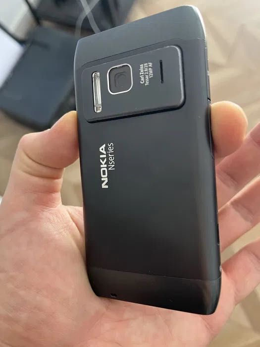 Nokia N8 w super stanie