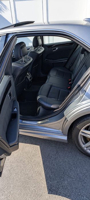 Mercedes-Benz E250