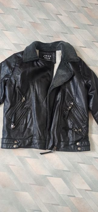 Продам куртку ЭКО кожа