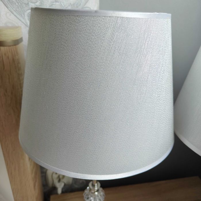 Lampy na szafki nocne do sypialni