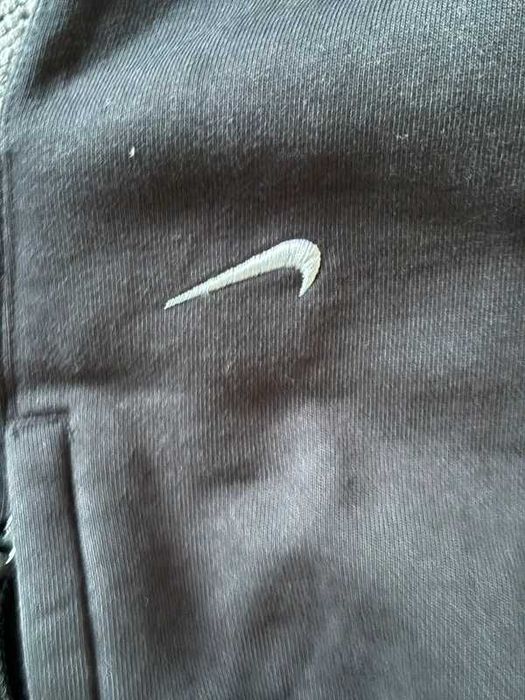 Nike Solo Swoosh