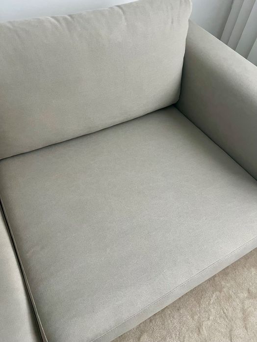 Sofá bege J. Barbosa