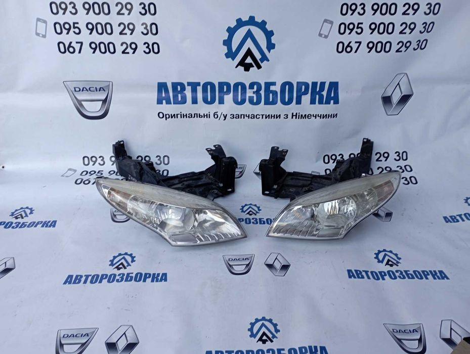 Фара Ліва/Права RENAULT MEGANE 3