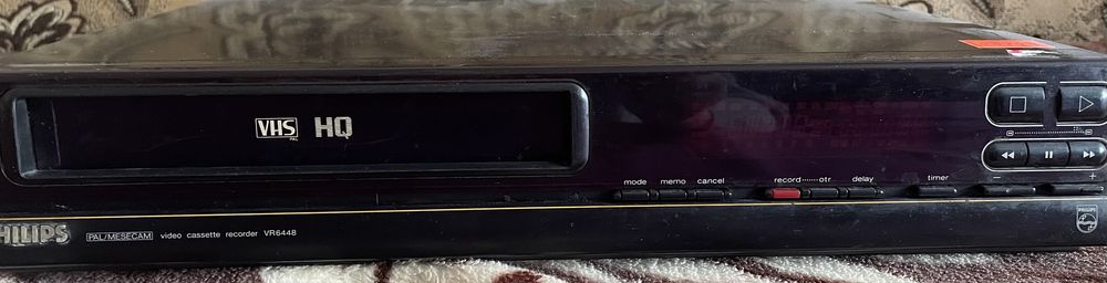 Відеомагнітофон Philips VR 6448