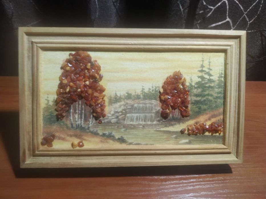 Картина с янтарём