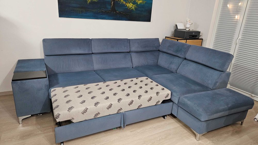 Zadbany, nowoczesny Narożnik – tkanina Aquaclean/ funkcja spania