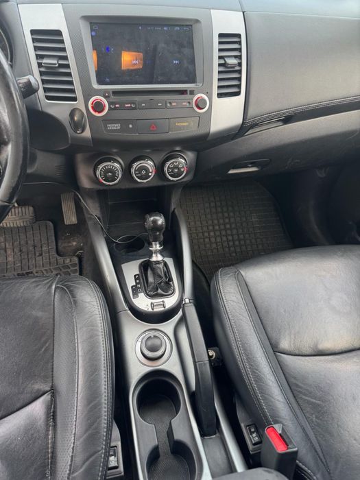 Mitsubishi Outlander 4x4
