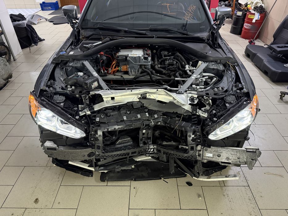 BMW i4 g26 колір C4W Розбір розборка по запчастинах бмв г26