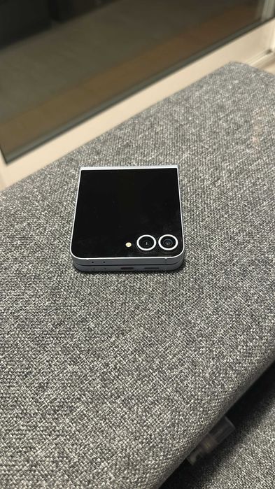 Samsung Galaxy Z Flip6 512GB + 12GB Azul