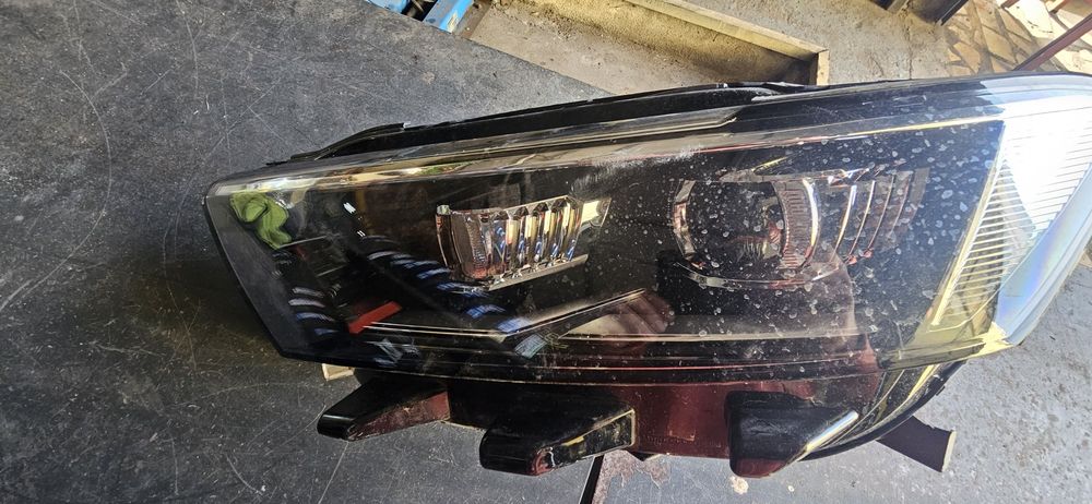 Farol para vw t-roc