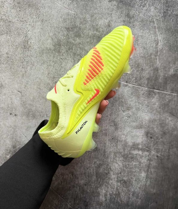 Футбольні бутси (копочки) Nike Phantom GX6 FG