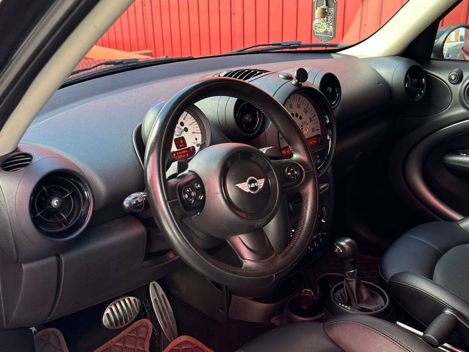 Mini Countryman 2012 рік 1.6 бензин автомат передній привід, 162т. км.
