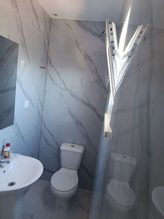 Fantásticos quartos, Casal do Marco Seixal  3 min a pé da estação do Fogueteiro