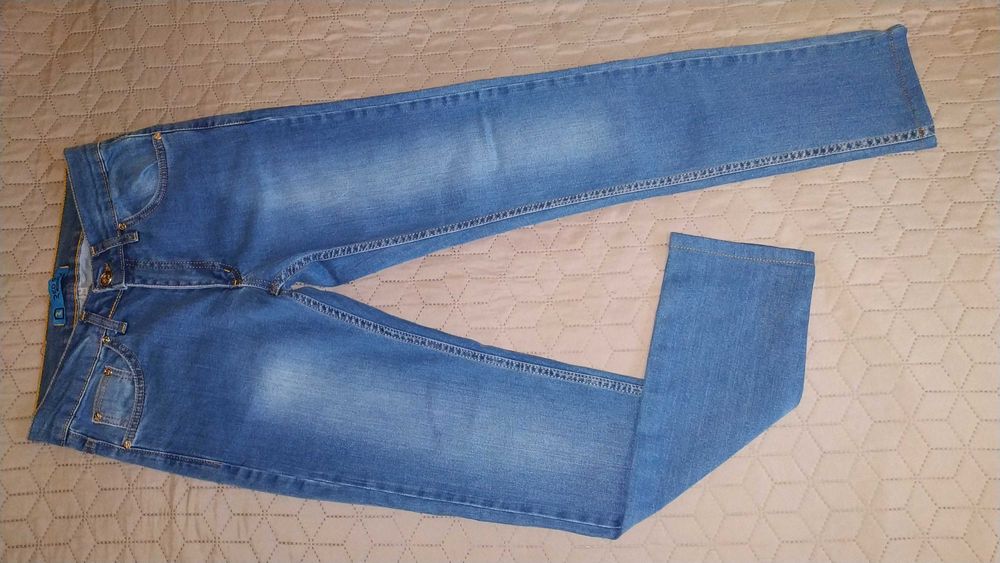 Нові чоловічі джинси