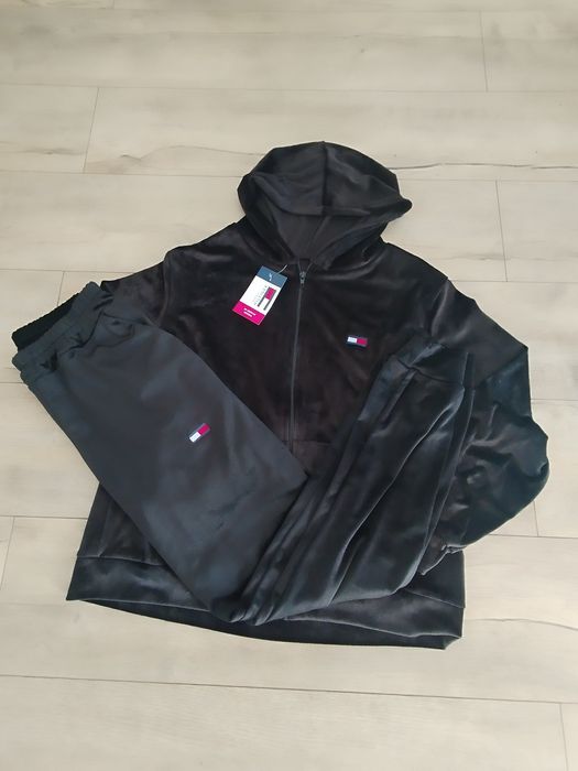 Komplet damski dresowy modele