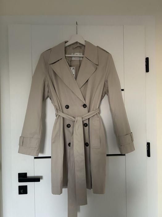 Trencz beżowy Stradivarius